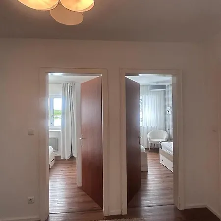Bergwohnung Mit Balkon - 2 Schlafzimmer, Parkplatz, Direkt An Wanderwegen * Batschuns