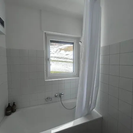 Bergwohnung Mit Balkon - 2 Schlafzimmer, Parkplatz, Direkt An Wanderwegen Lägenhet Batschuns